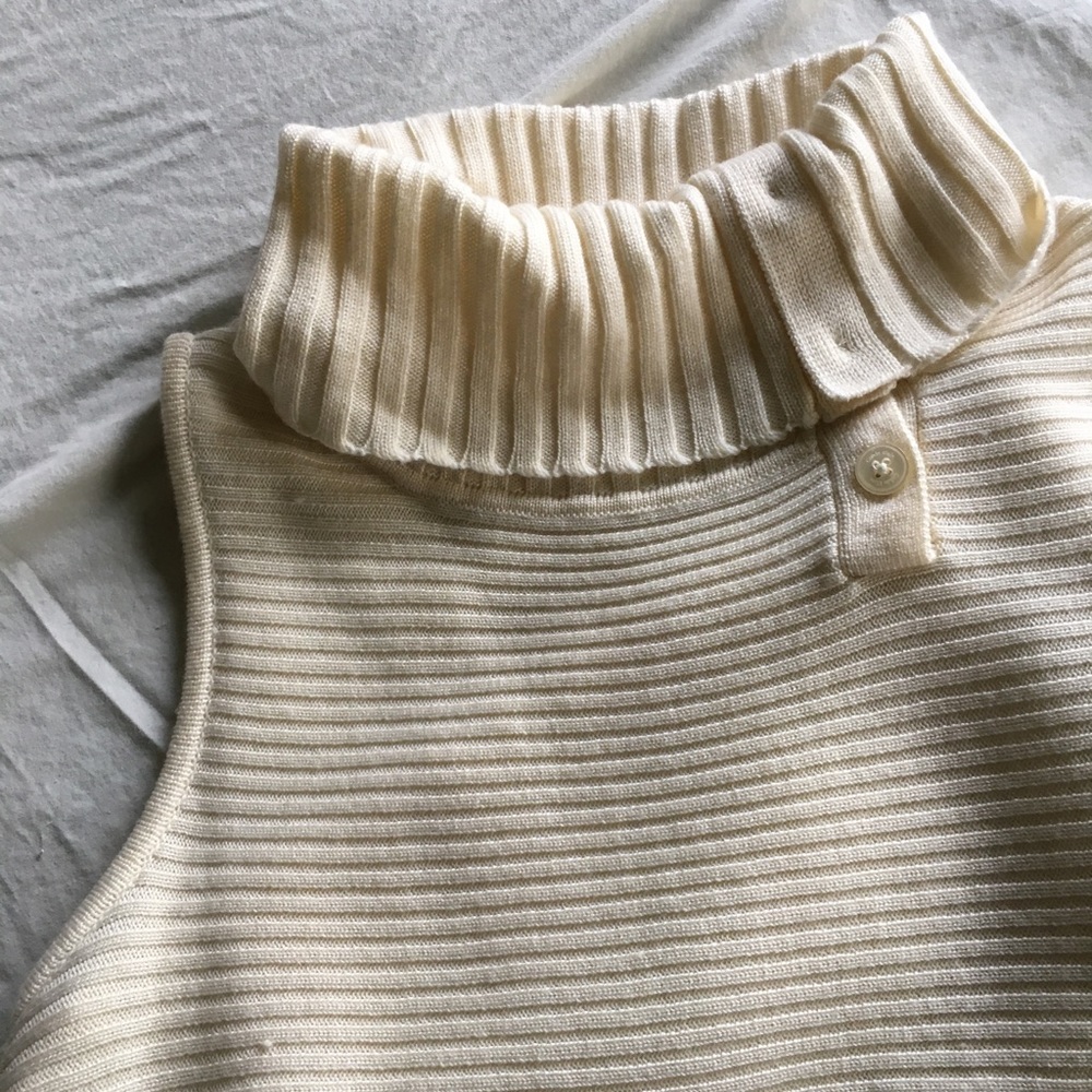 ➖Calvin Klein Cream Turtleneck Tunic Dress